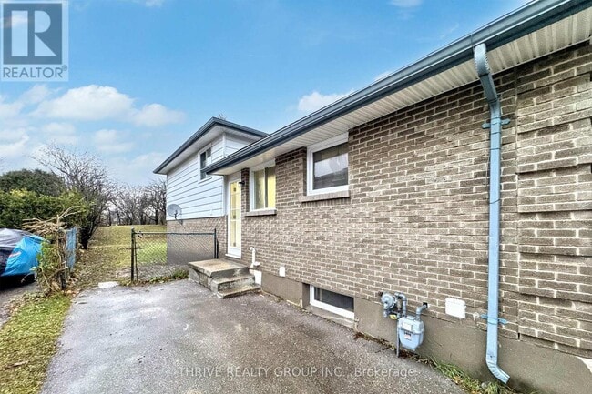 Photo du bâtiment - 645 Chiddington Ave