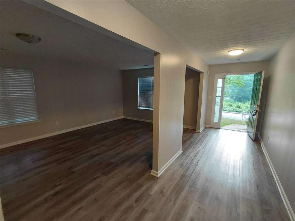 Building Photo - 5573 Rock Lake Dr