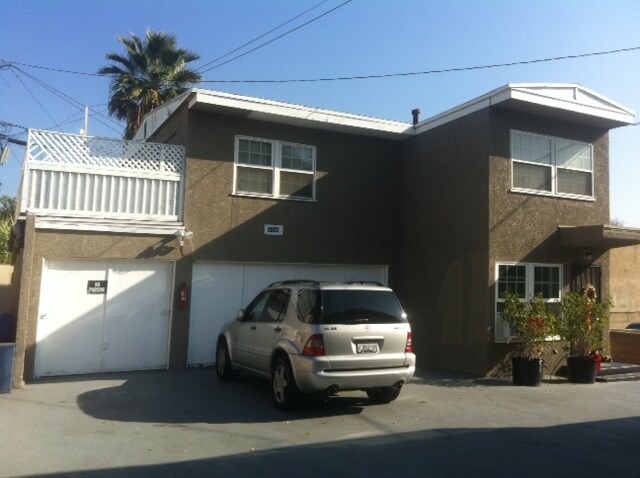 Building Photo - 6742 Whittier Ave