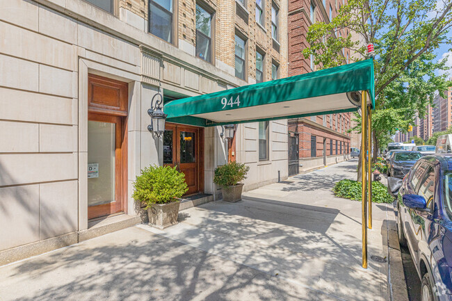 944 Park Ave, New York, NY 10028 - Apartments in New York, NY ...