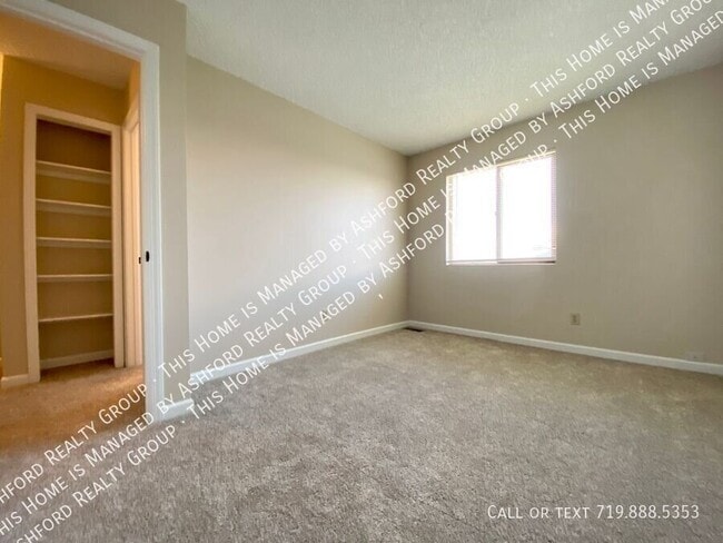 Building Photo - 1304 Soaring Eagle Dr