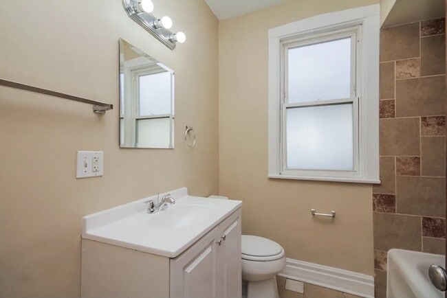 Foto del edificio - 6515 W 28th St