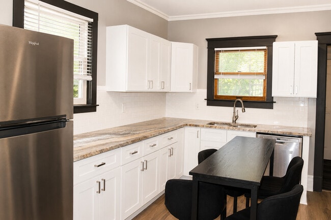 Main Kitchen - 518 Monroe St