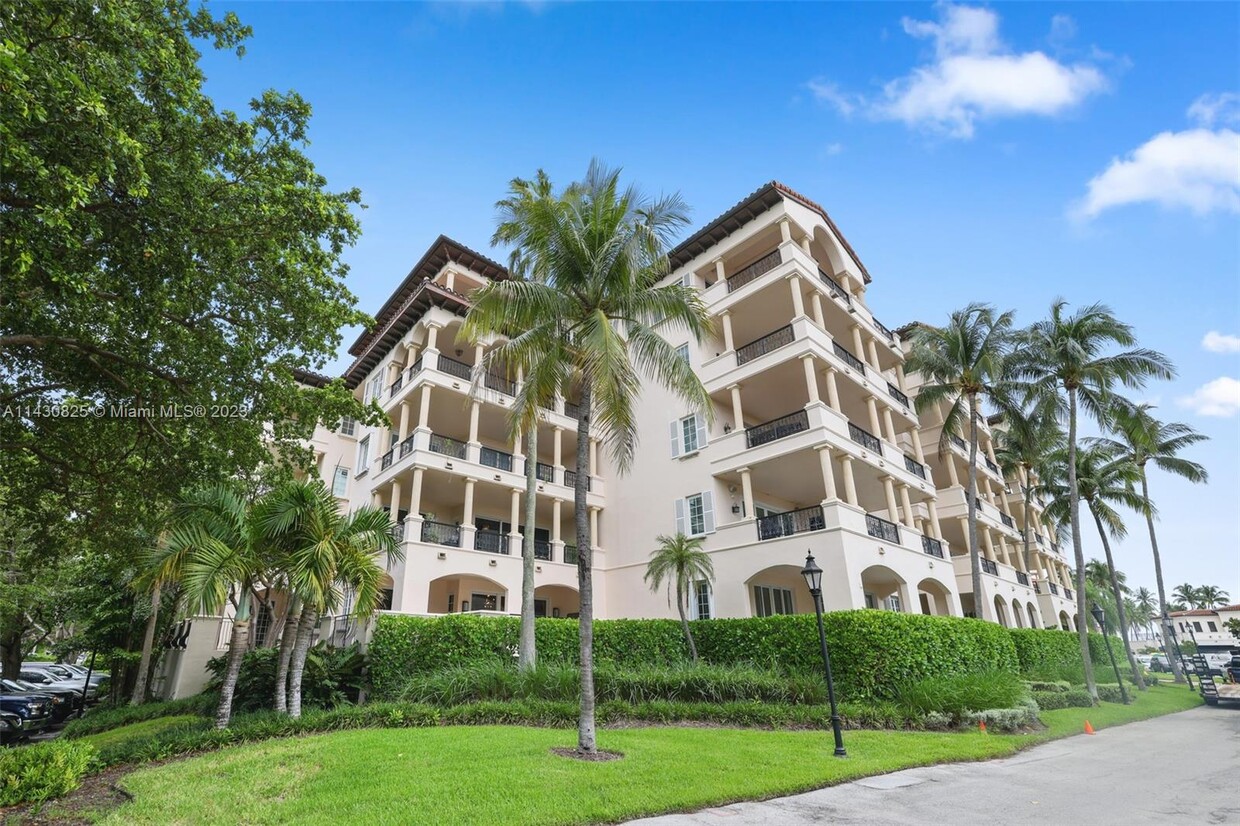 Primary Photo - 19116 Fisher Island Dr