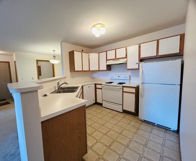 Building Photo - 300 Cunat Blvd