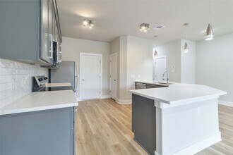 Building Photo - 9101 Noel St