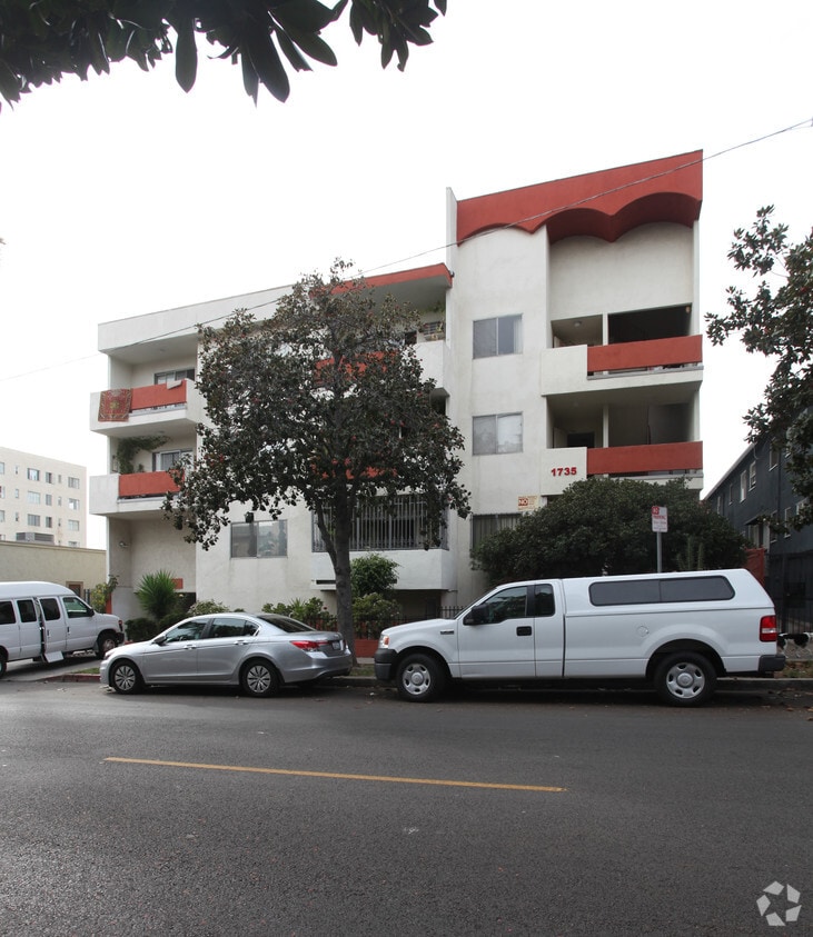 Building Photo - 1735 N Kingsley Dr