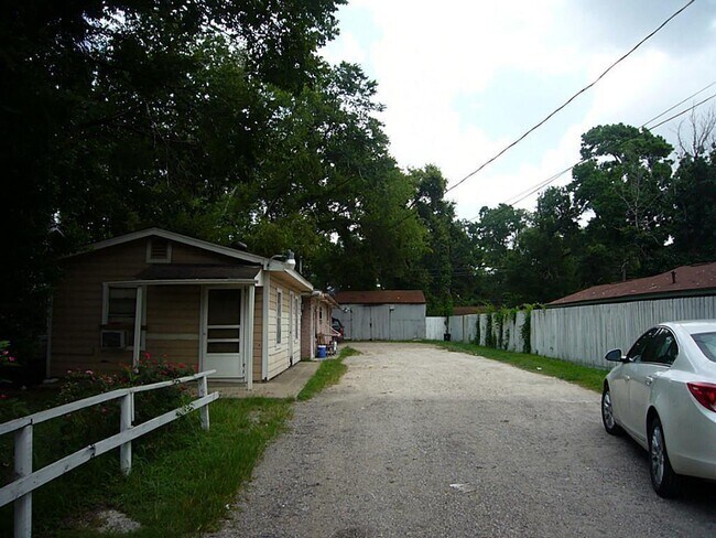 Foto del edificio - 14235 Alderson St