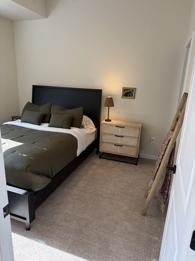 Interior Photo - Dear Madison