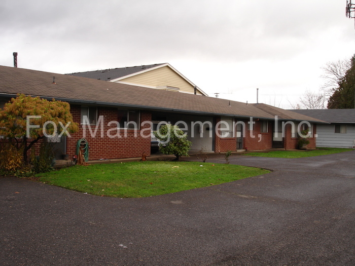Foto principal - 1049 SE Walnut St