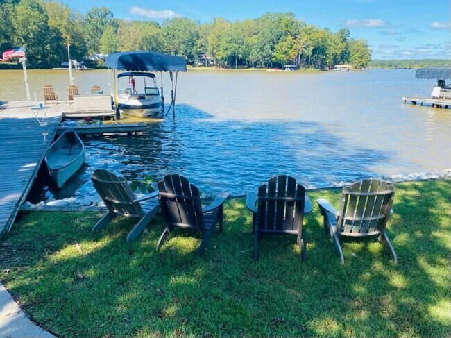 Foto del edificio - 351 Arrowhead Trail NE