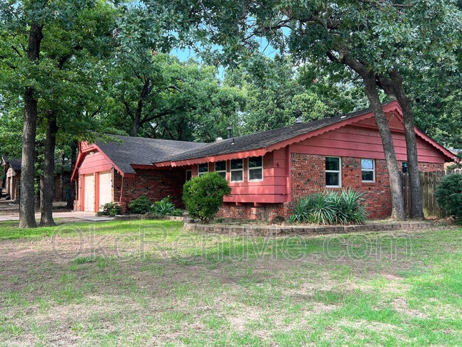 Photo - 2700 N Wheeler Ave House