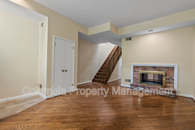 Foto del edificio - 650 E St NE