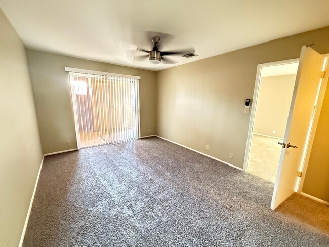 Foto del edificio - 312 W Yukon Dr