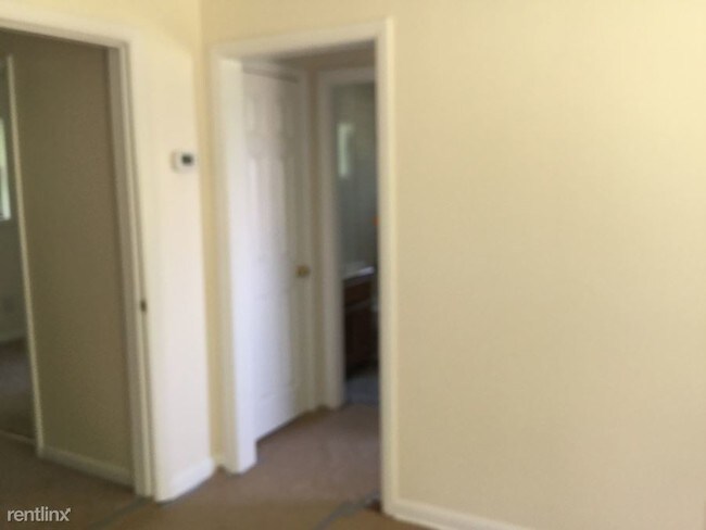 Building Photo - 4212 Ivy Ave