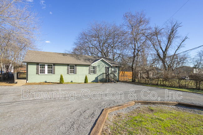 Building Photo - 3523 Brick Church Pike