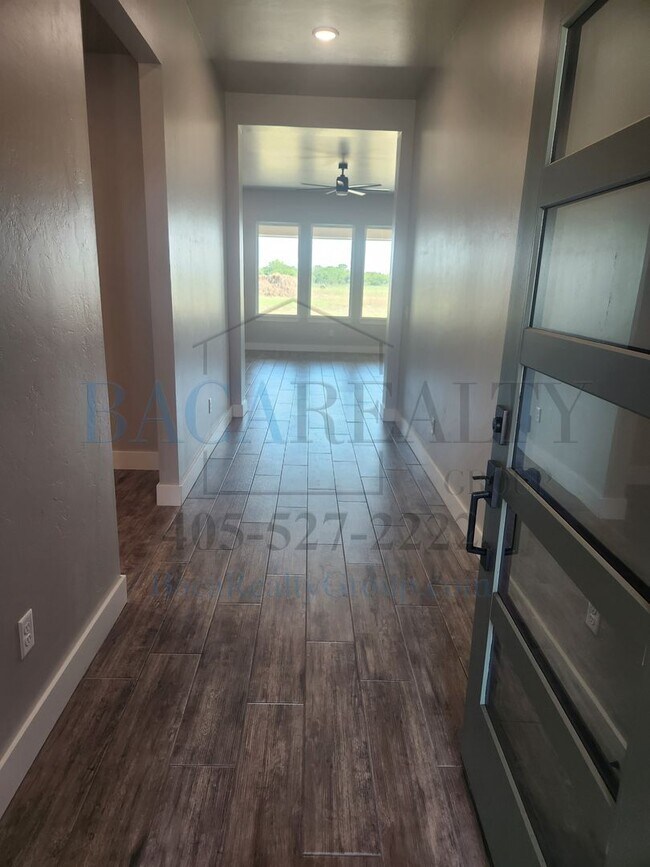 Building Photo - Gorgeous new construction 4br 2ba house!!