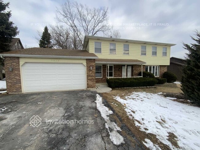 Building Photo - 1212 Lehnertz Cir