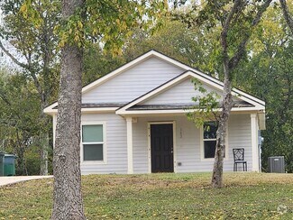 Building Photo - 143 Chapparral Dr