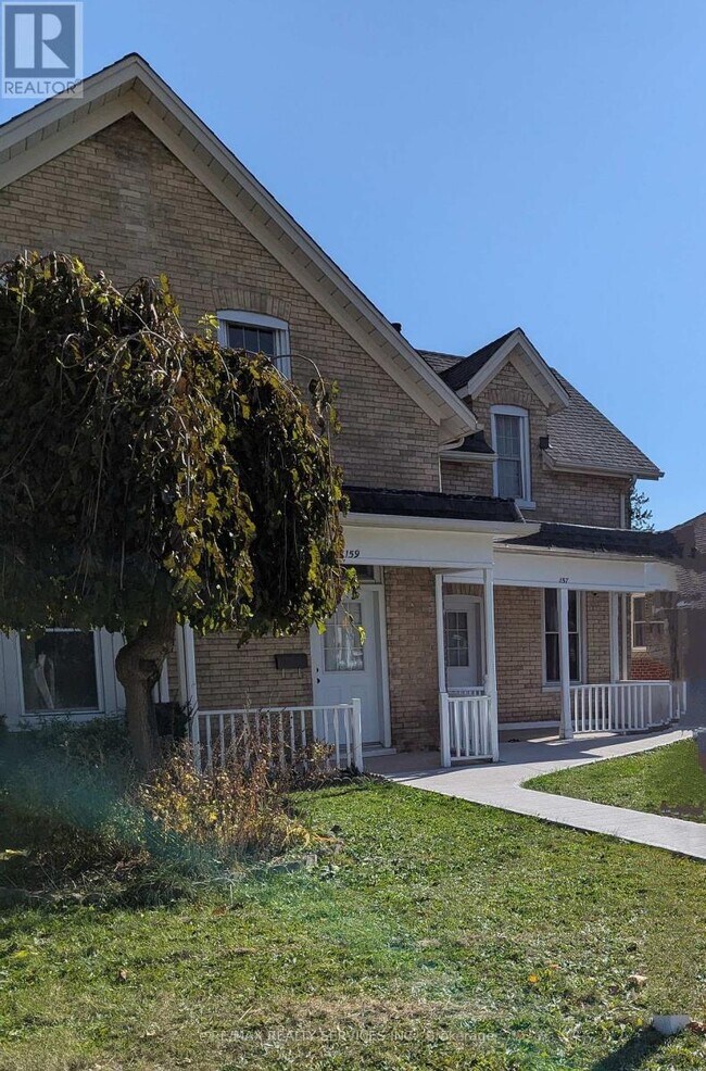 Building Photo - 159 Wellington St