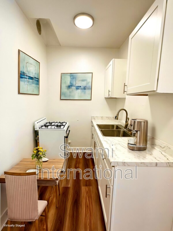 Foto del edificio - 521 N Avalon Blvd