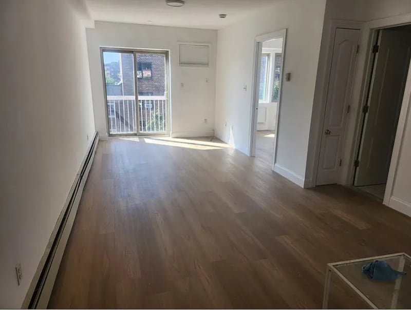 Photo - 141-33 Pershing Crescent (Queens, NY)