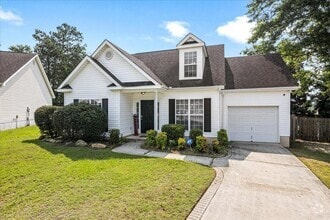 Building Photo - 2044 Shoreline Dr