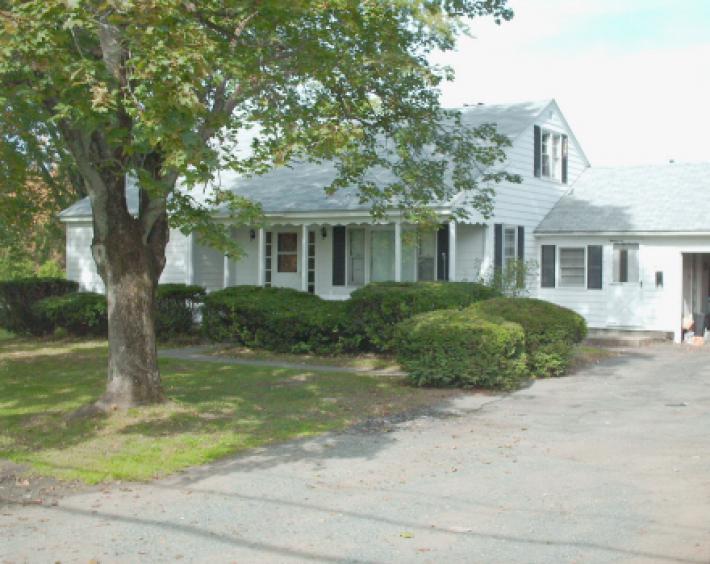 Primary Photo - 405 Amity St