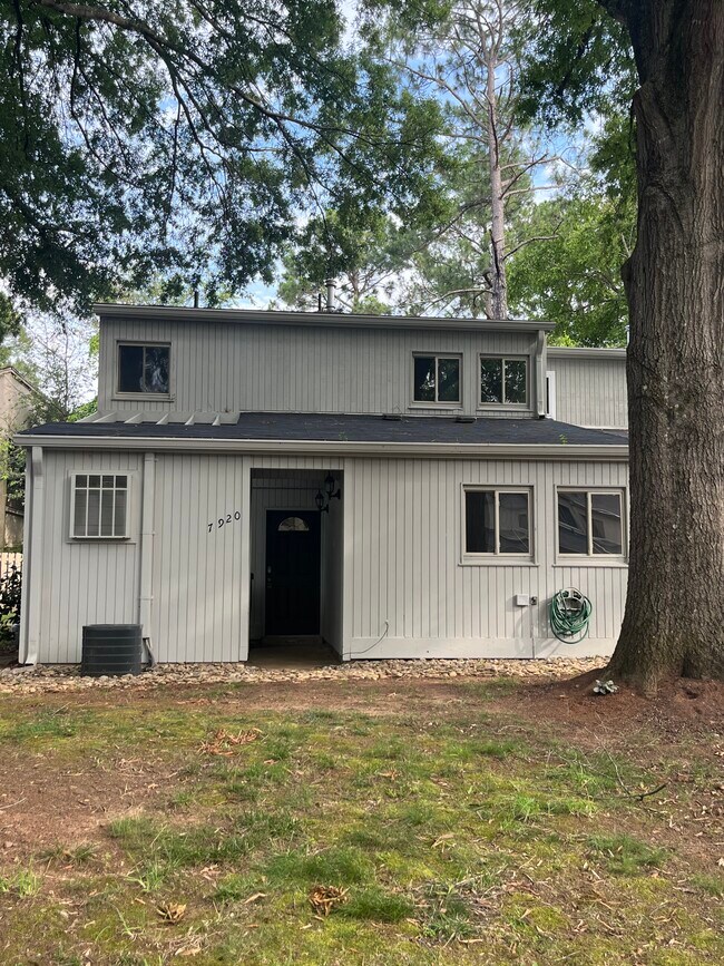 Foto del edificio - 7920 Horse Chestnut Ln