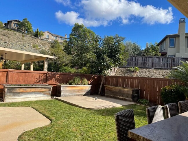 Building Photo - Beautiful 4 Bed 3.5 Bath House in San Marcos Call 6 1 9 8 8 8 5 5 5 4