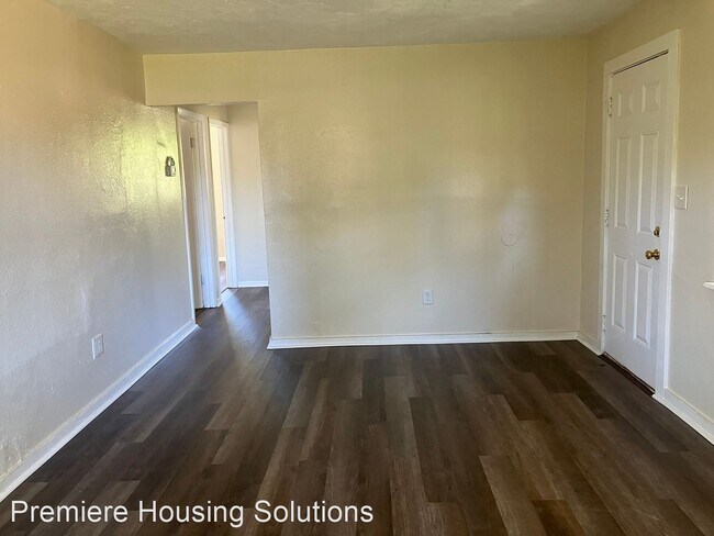 Foto del edificio - 3 br, 1 bath House - 203 D Street