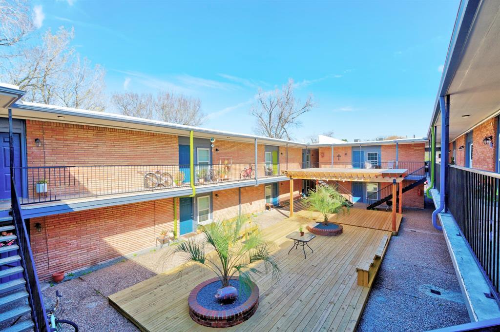 Foto principal - 935 Byrne St