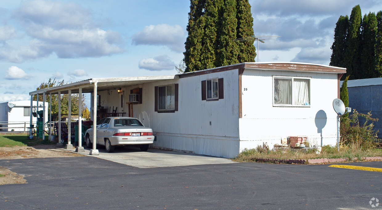 Primary Photo - Christi's Mobile Home Park