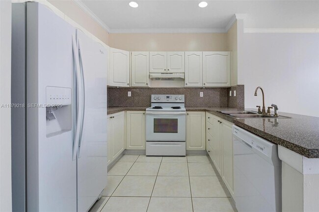 Foto del edificio - 9135 SW 203rd Terrace