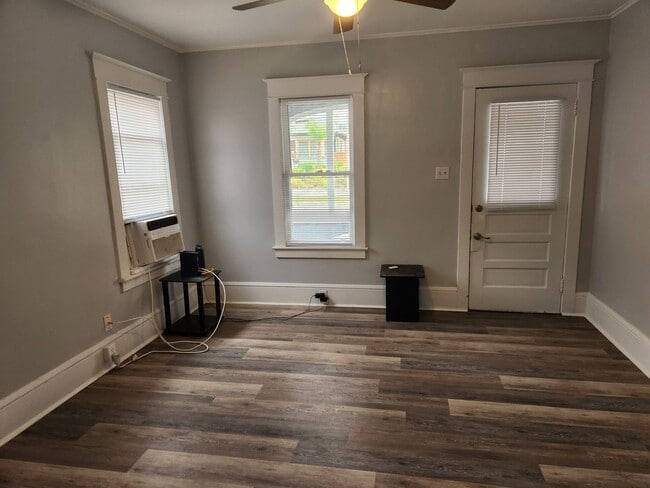 Building Photo - 141 S Wild Olive