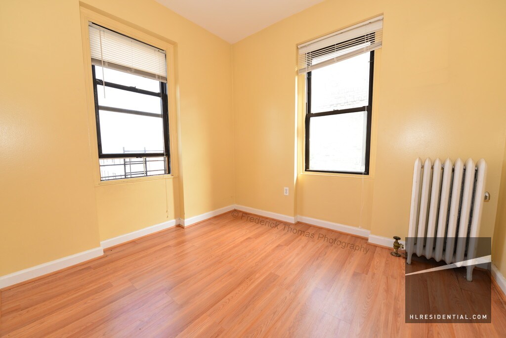 Building Photo - 2115 33rd St