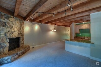 Building Photo - 861 Southwood Blvd