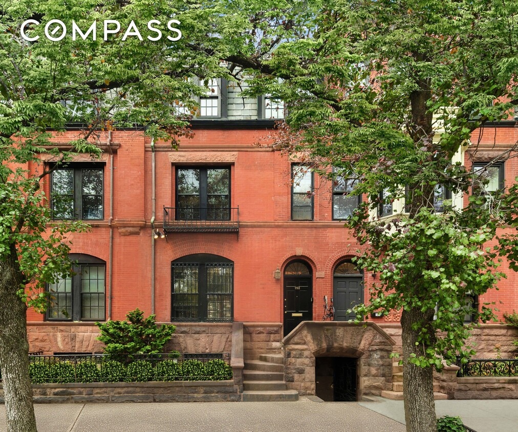 Photo - 152 East End Ave (New York, NY)