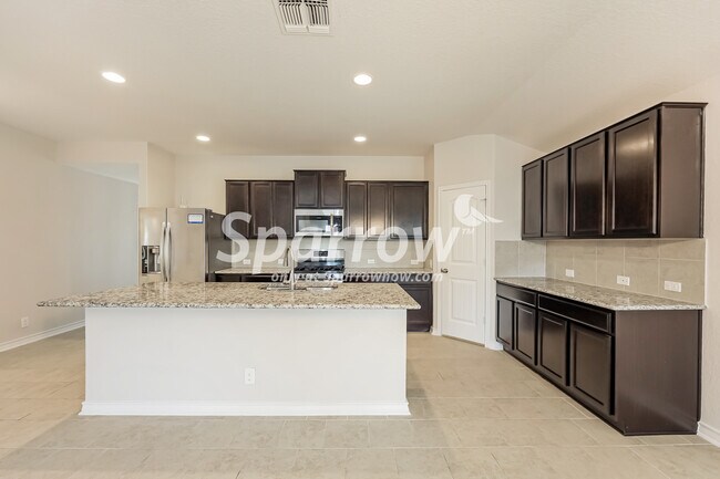 Building Photo - 15426 Bobwhite Quail