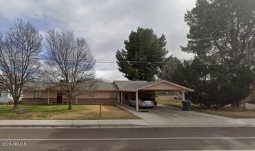 Building Photo - 967 N 3rd Ave