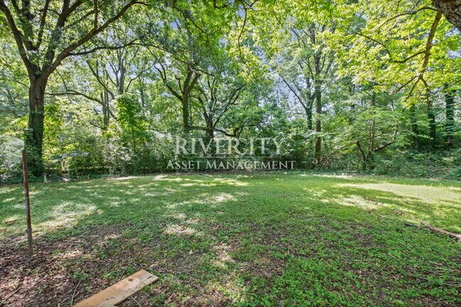 Building Photo - A Must See!!!! Located in a Premium Part of Town & Section 8 Welcomed!!
