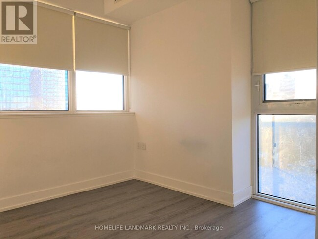 Building Photo - 7-3807 Grenville St