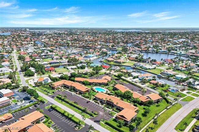 Foto del edificio - 35 Greenbrier St