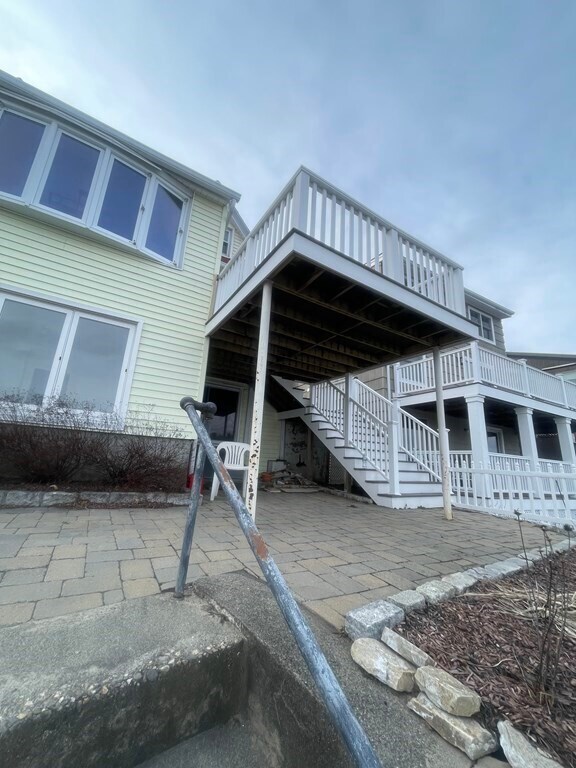 Building Photo - 147 Lake Ave
