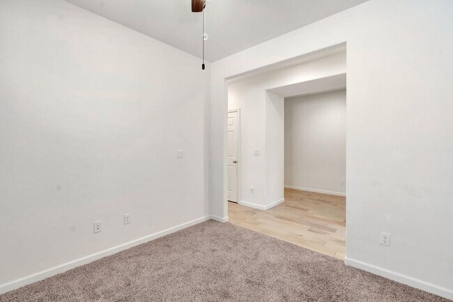 Foto del edificio - MOVE IN READY!! 3 BEDROOM 2 BATH HOME