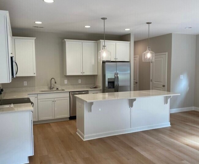 Foto del edificio - 1336 Gatewood Ln