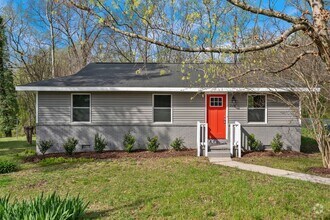 Building Photo - 716 Lunar Dr
