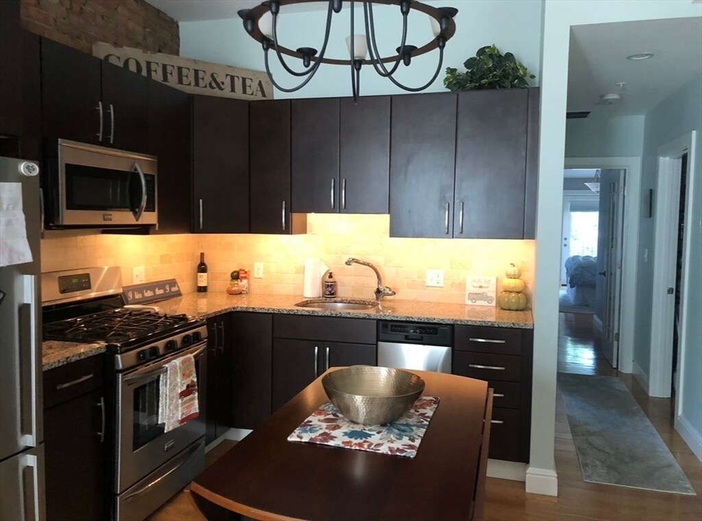 Foto principal - 750 E 4th St
