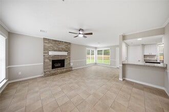 Building Photo - 21 Oldstream Ct