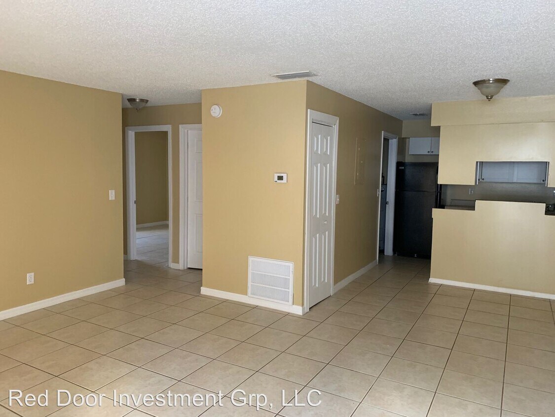 Building Photo - 1836 SW 109th Pl